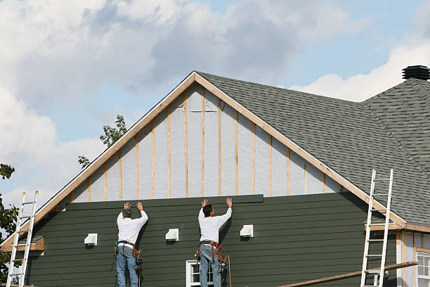 Professional Siding technician working in Hillside, IL